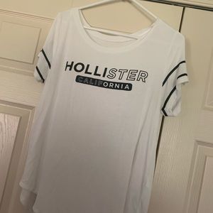 hollister graphic tee